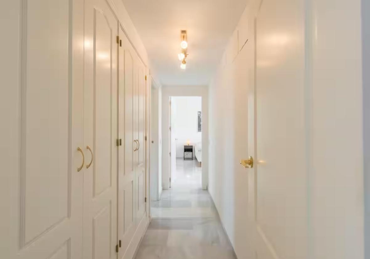 1 Bed Apartment for sale in Nueva Andalucía Costa Del Sol, Málaga, Spain