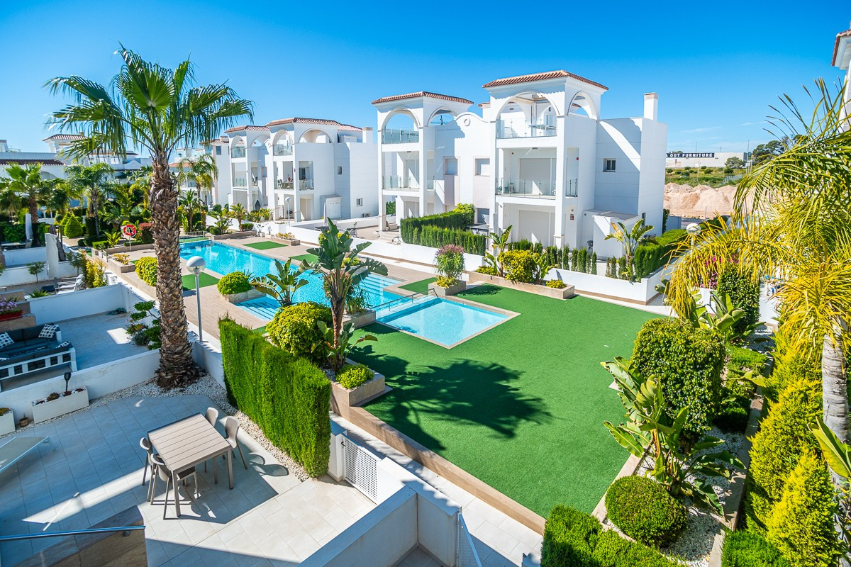 2 Bed Townhouse for sale in Ciudad Quesada Costa Blanca, Alicante, Spain
