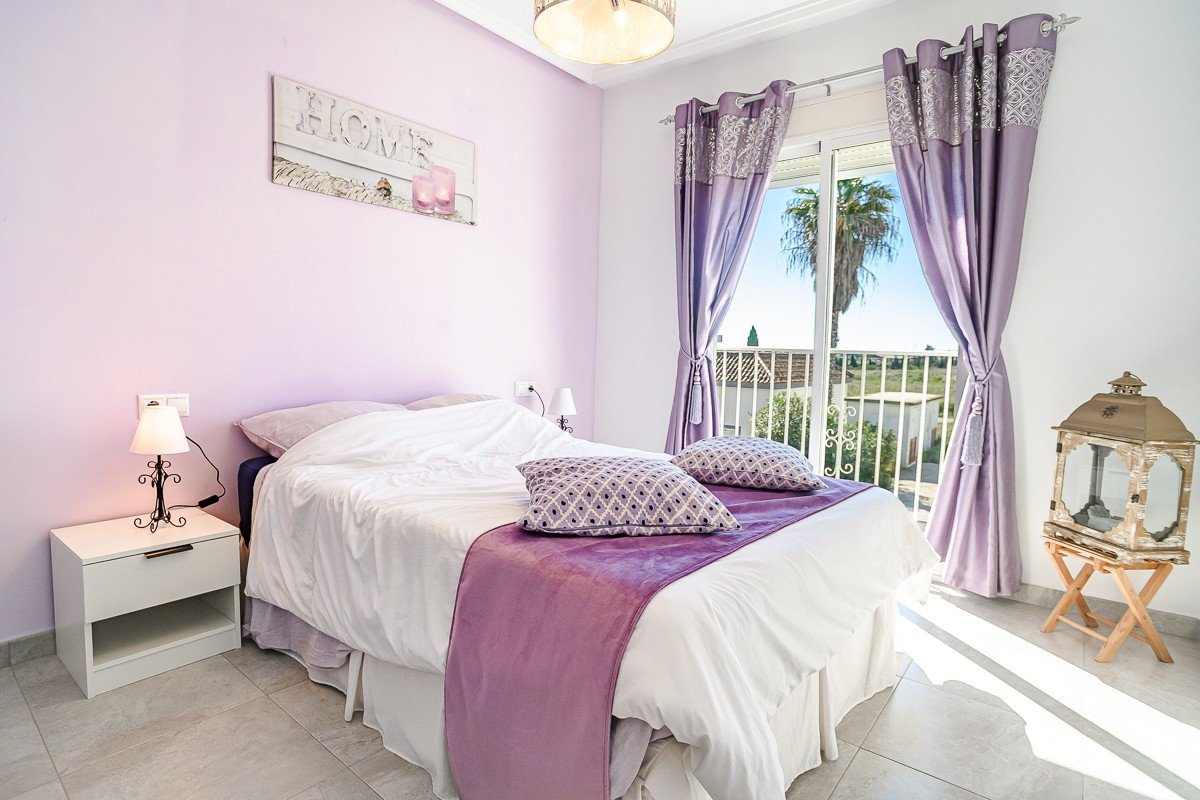 3 Bed Townhouse for sale in Algorfa Costa Blanca, Alicante, Spain