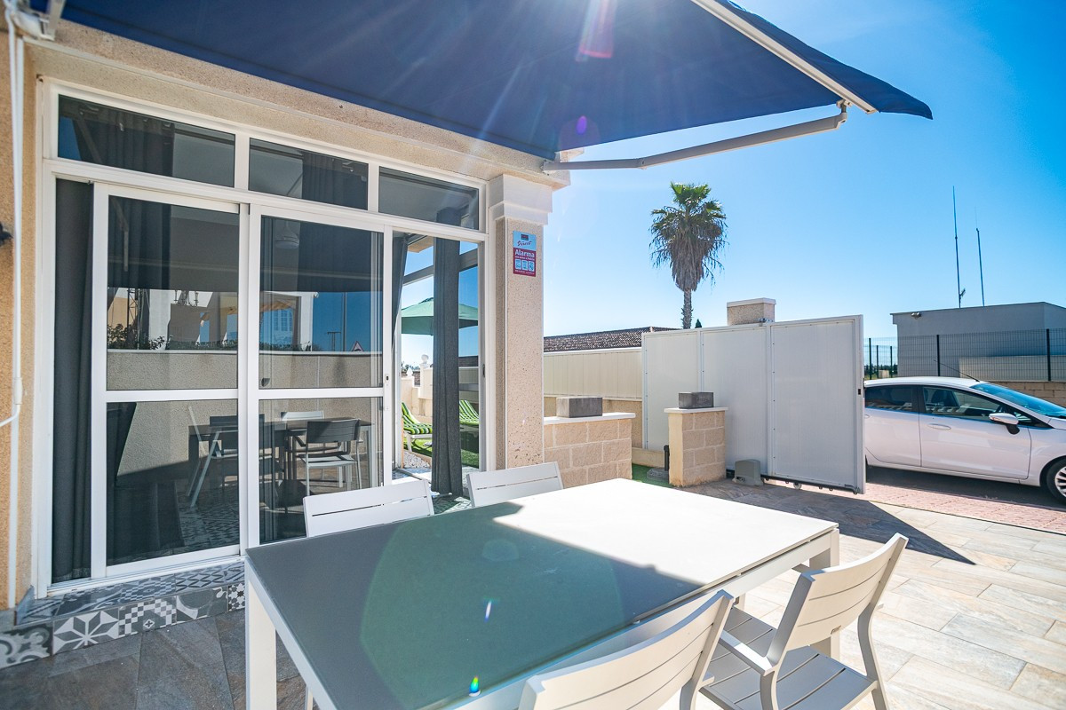 3 Bed Townhouse for sale in Algorfa Costa Blanca, Alicante, Spain