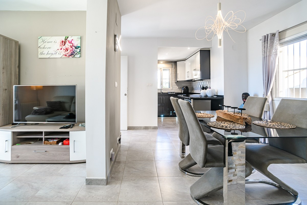3 Bed Townhouse for sale in Algorfa Costa Blanca, Alicante, Spain