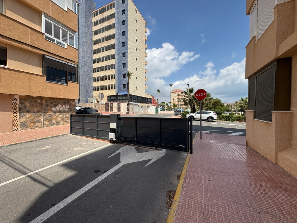 Se vende Apartamento Planta Media de 1 dormitorios en Costa Blanca, Alicante, España