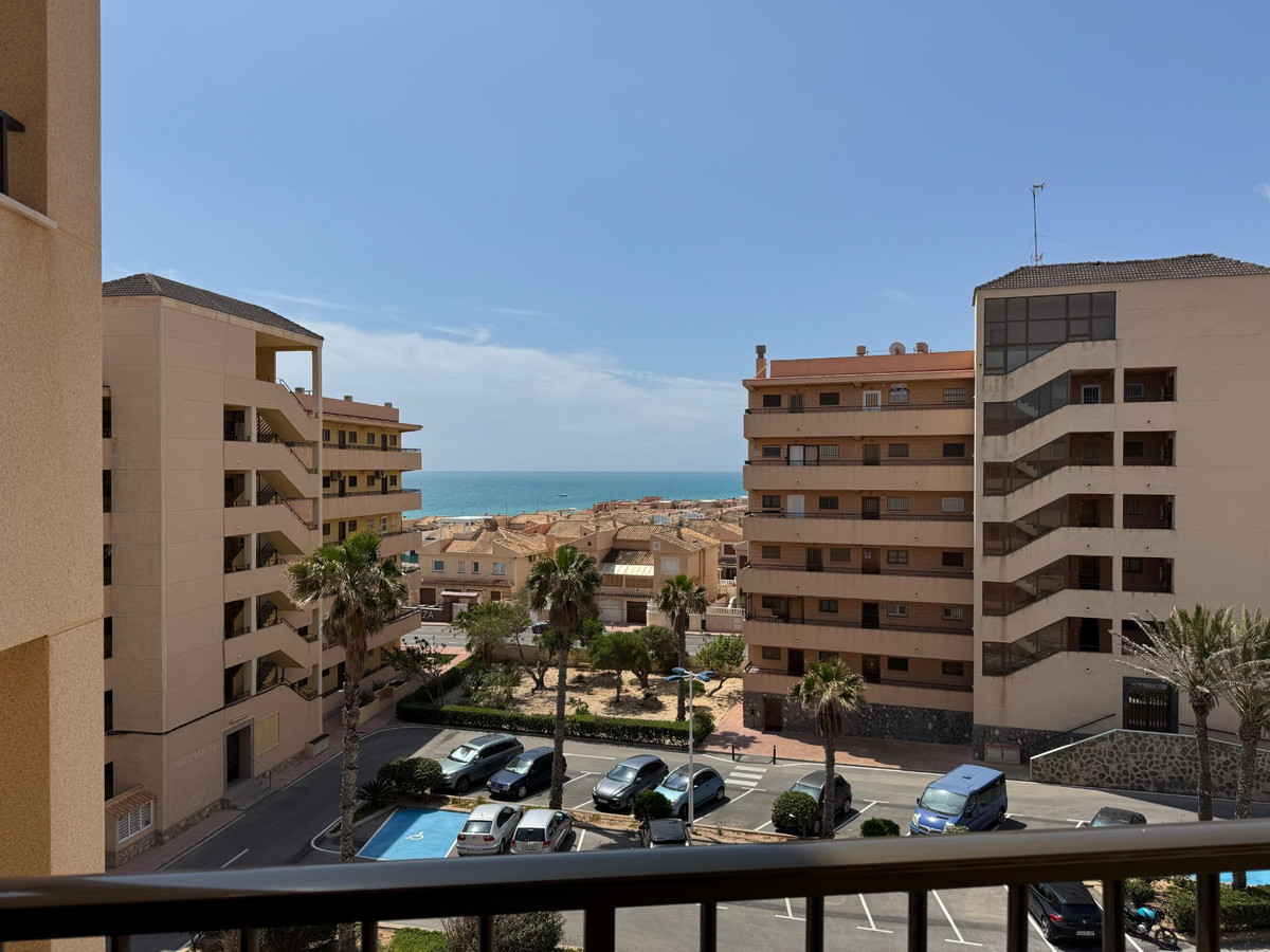 Se vende Apartamento Planta Media de 1 dormitorios en Costa Blanca, Alicante, España