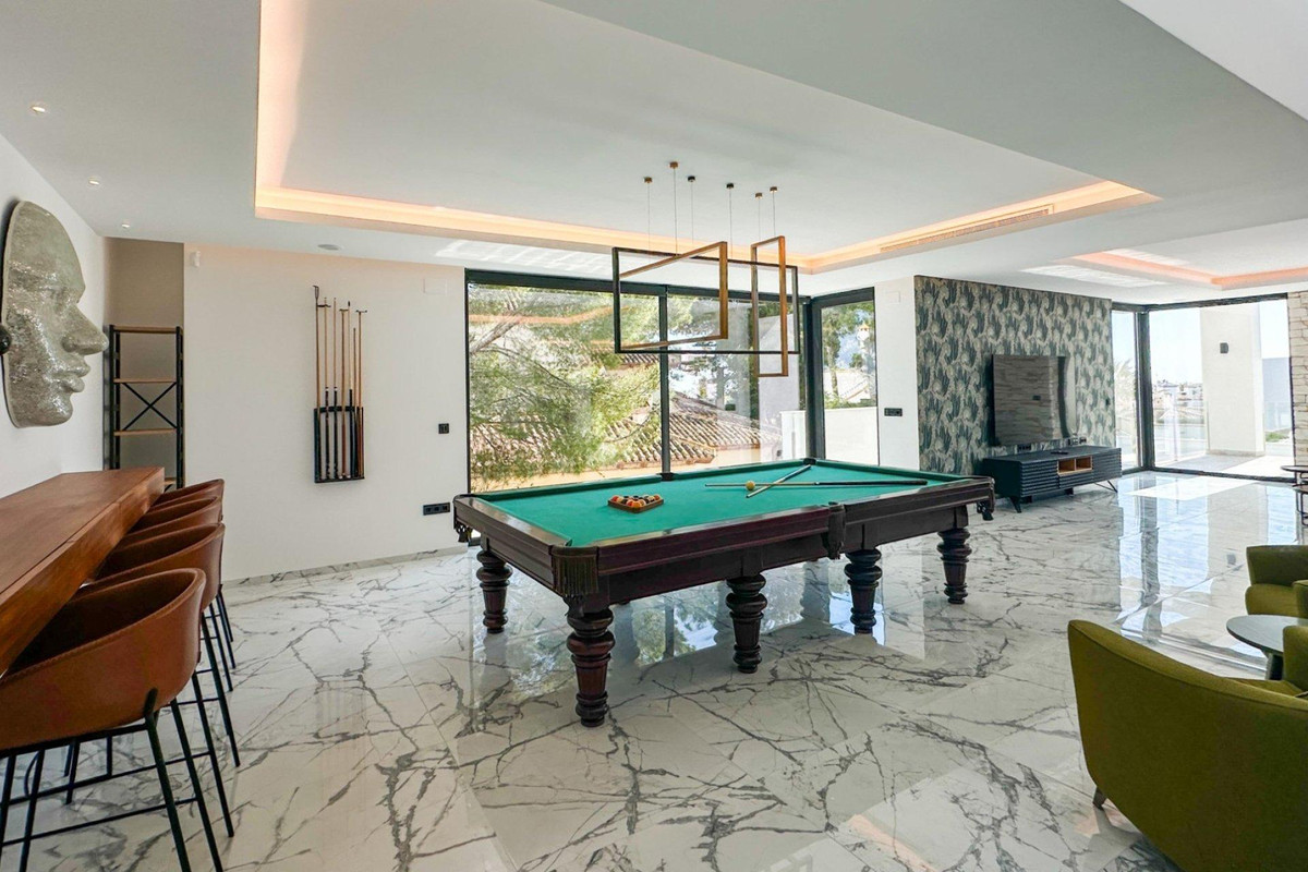 4 Bed Townhouse for sale in Villamartin Costa Blanca, Alicante, Spain