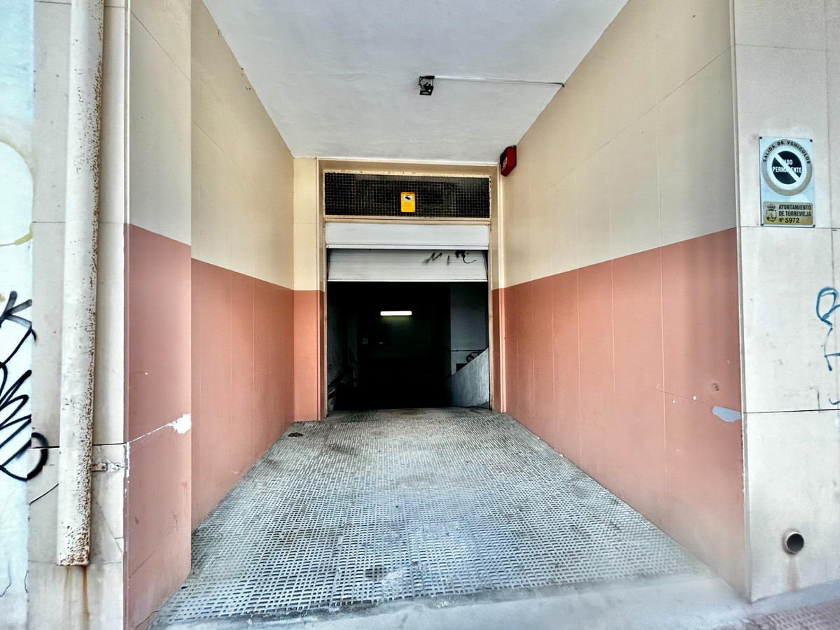 Se vende Garaje  en Costa Blanca, Alicante, España