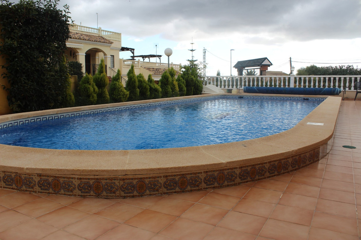 Se vende Pareada de 3 dormitorios en Costa Blanca, Alicante, España