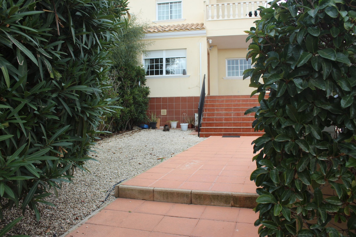 Se vende Pareada de 3 dormitorios en Costa Blanca, Alicante, España