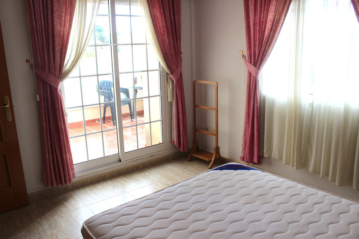 Se vende Pareada de 3 dormitorios en Costa Blanca, Alicante, España