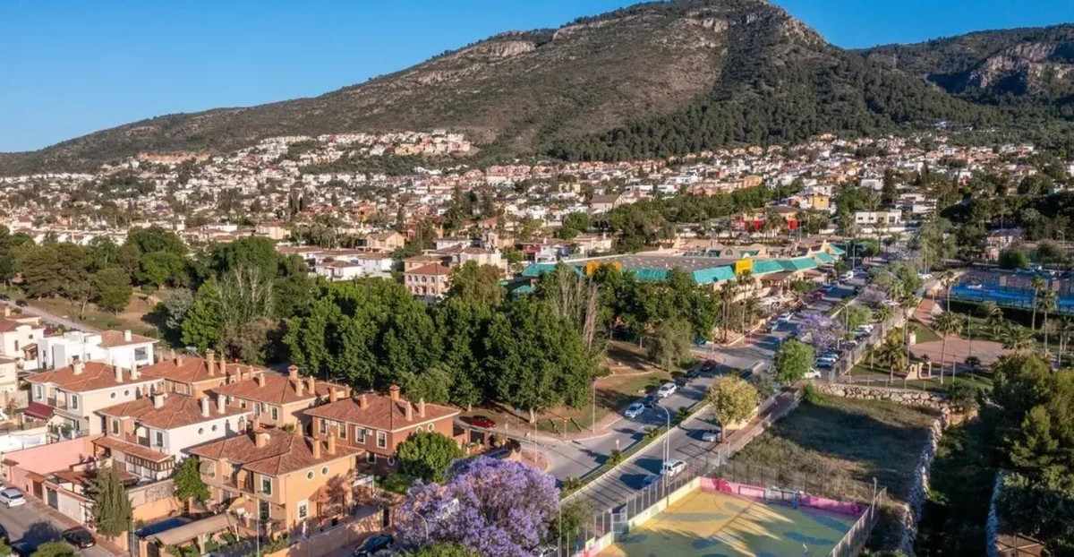 5 Bed Apartment for sale in Alhaurín De La Torre Costa Del Sol, Málaga, Spain