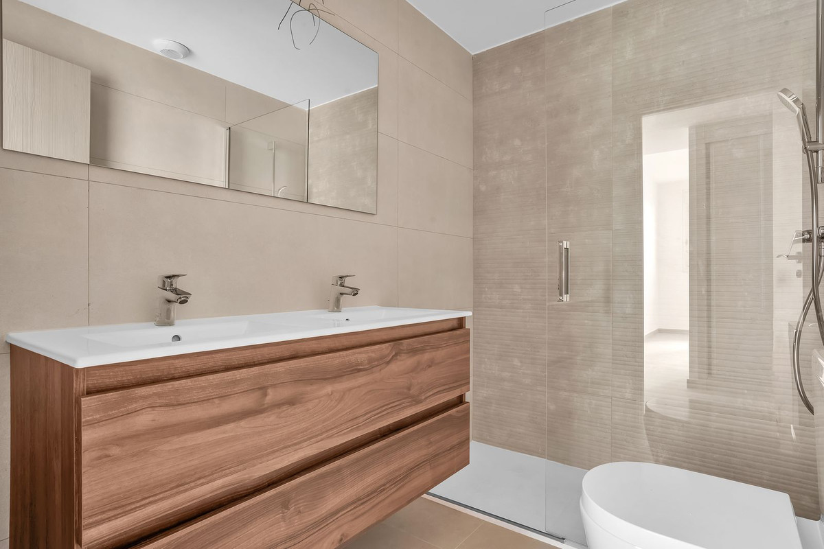 2 Bed Apartment for sale in Manilva Costa Del Sol, Málaga, Spain