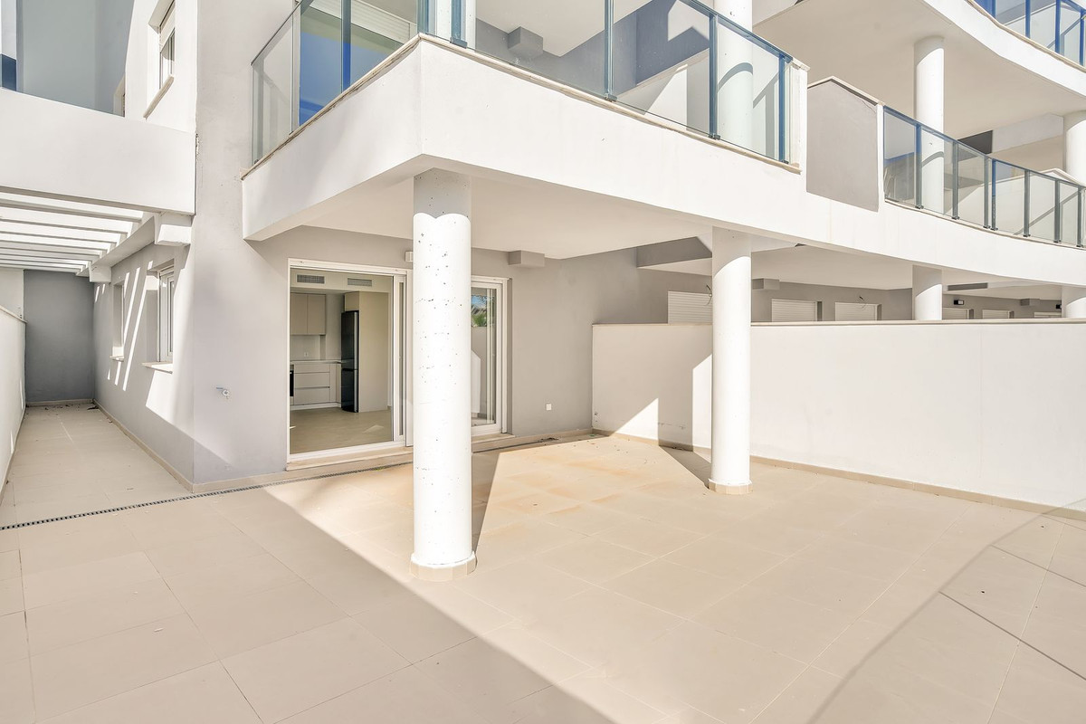2 Bed Apartment for sale in Manilva Costa Del Sol, Málaga, Spain