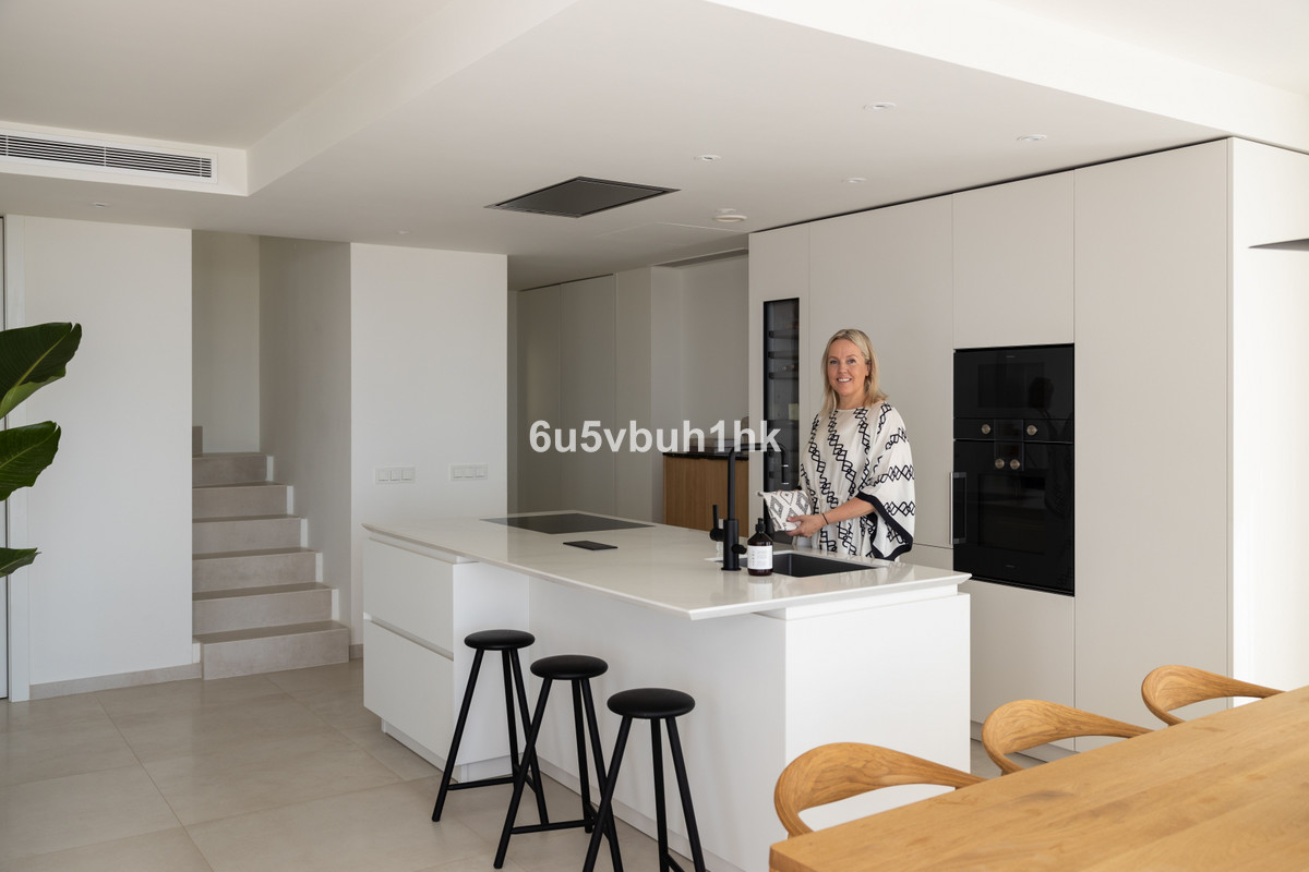3 Bed Apartment for sale in Nueva Andalucía Costa Del Sol, Málaga, Spain