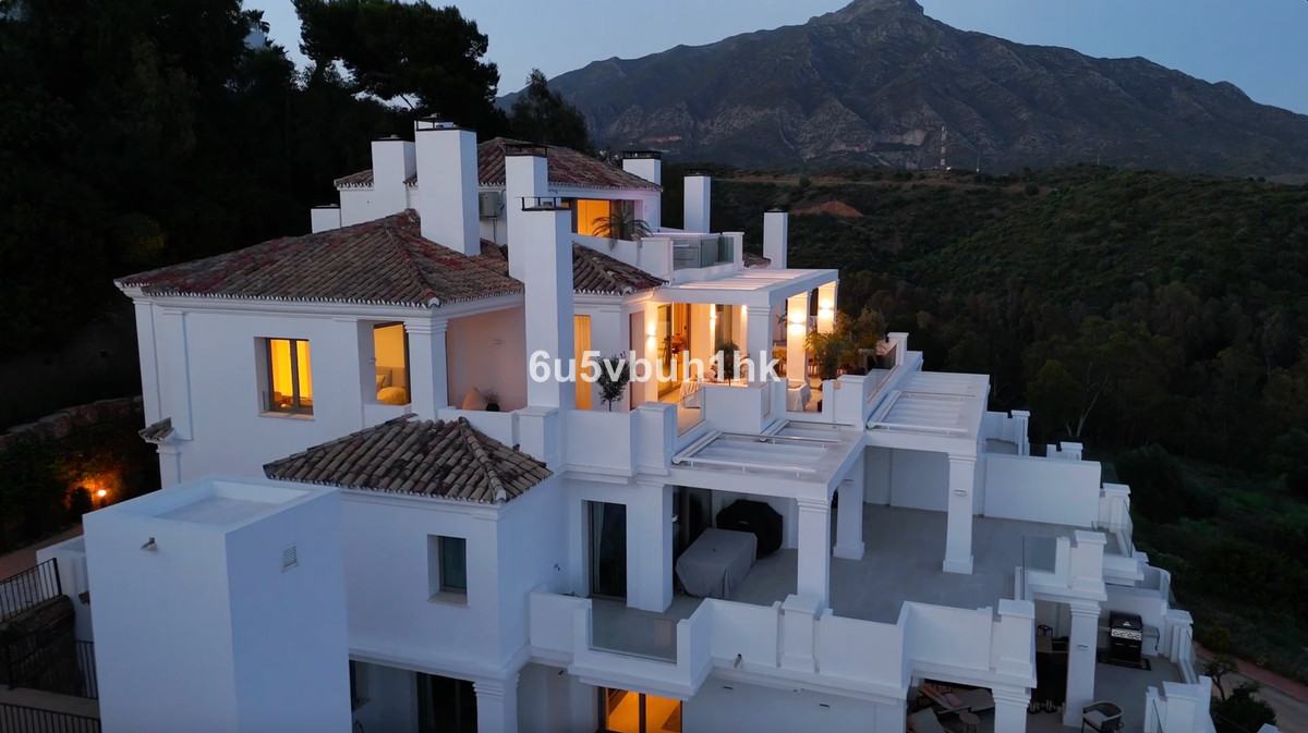 3 Bed Apartment for sale in Nueva Andalucía Costa Del Sol, Málaga, Spain