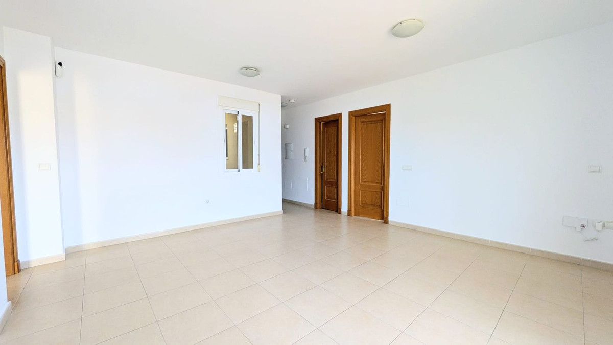 2 Bed Apartment for sale in Las Lagunas Costa Del Sol, Málaga, Spain