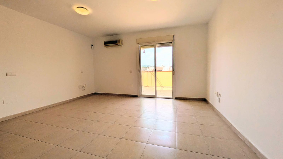 2 Bed Apartment for sale in Las Lagunas Costa Del Sol, Málaga, Spain