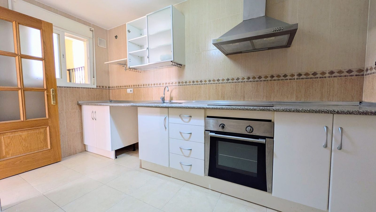 2 Bed Apartment for sale in Las Lagunas Costa Del Sol, Málaga, Spain