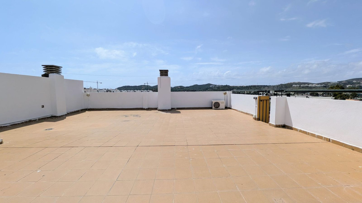 2 Bed Apartment for sale in Las Lagunas Costa Del Sol, Málaga, Spain