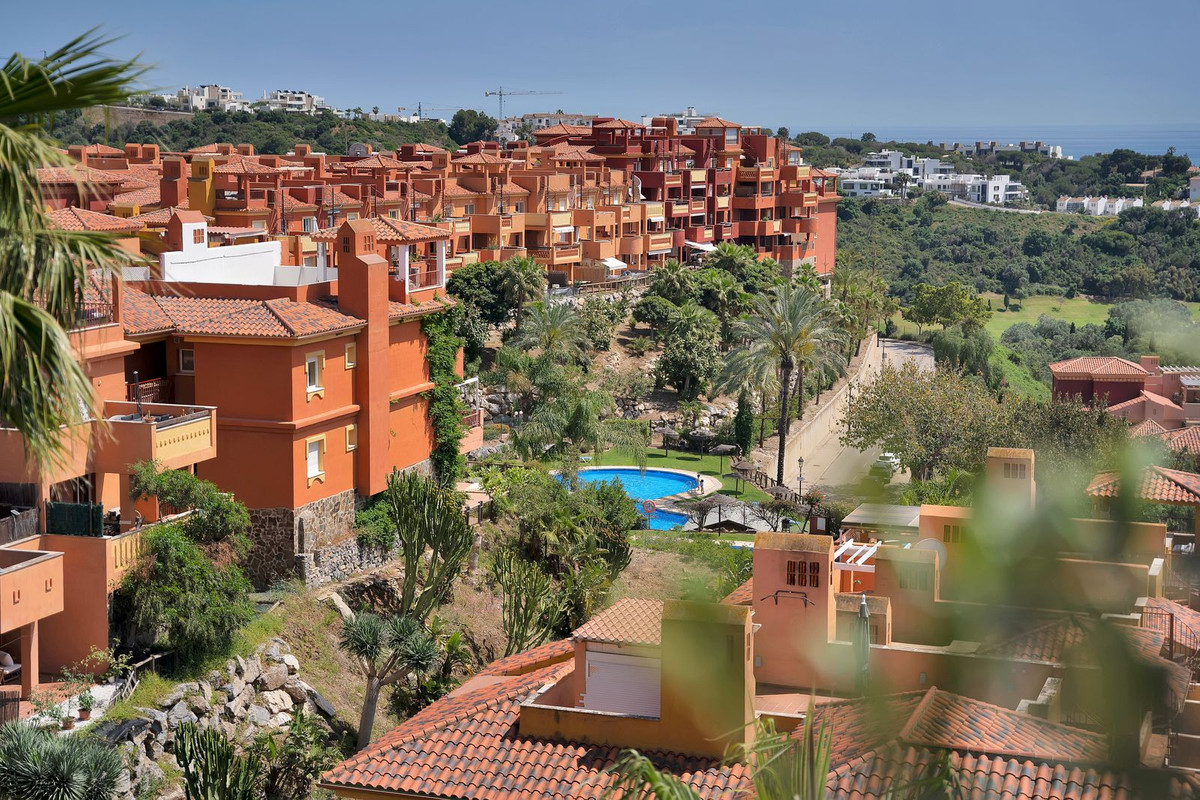 2 Bed Apartment for sale in Reserva De Marbella Costa Del Sol, Málaga, Spain
