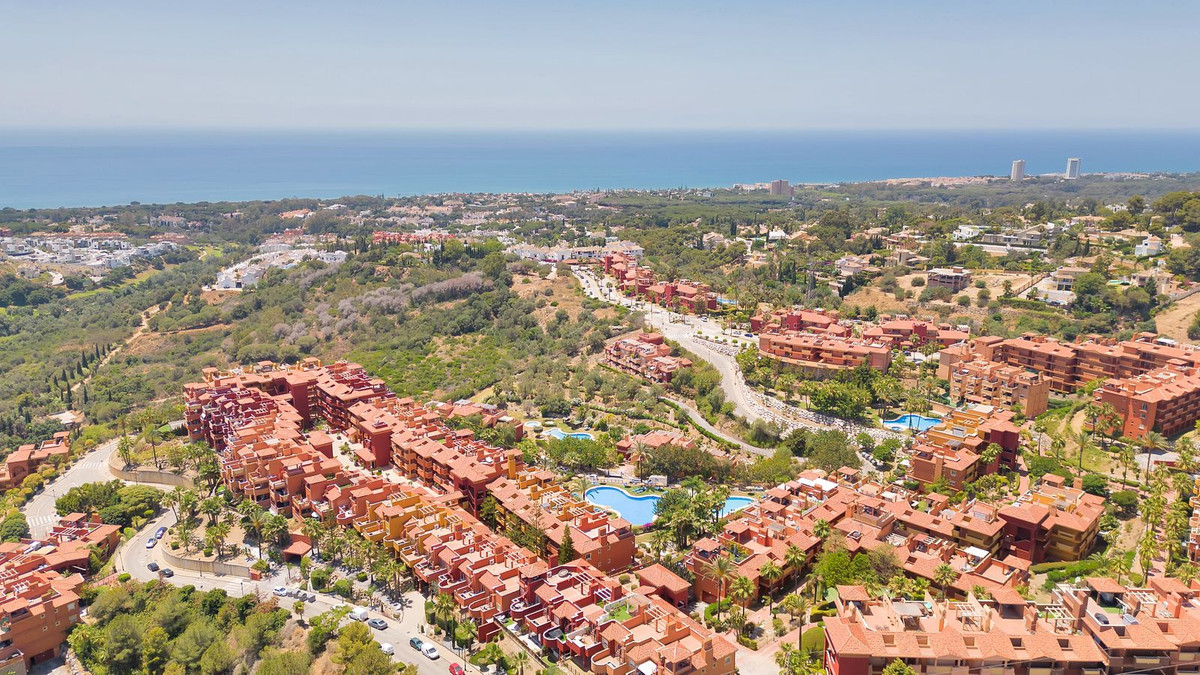 2 Bed Apartment for sale in Reserva De Marbella Costa Del Sol, Málaga, Spain