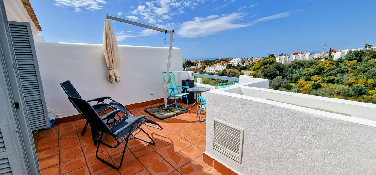 3 Bed Townhouse for sale in Cabopino Costa Del Sol, Málaga, Spain