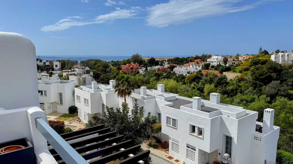 3 Bed Townhouse for sale in Cabopino Costa Del Sol, Málaga, Spain