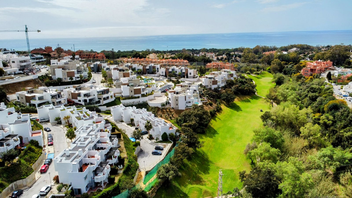 3 Bed Townhouse for sale in Cabopino Costa Del Sol, Málaga, Spain
