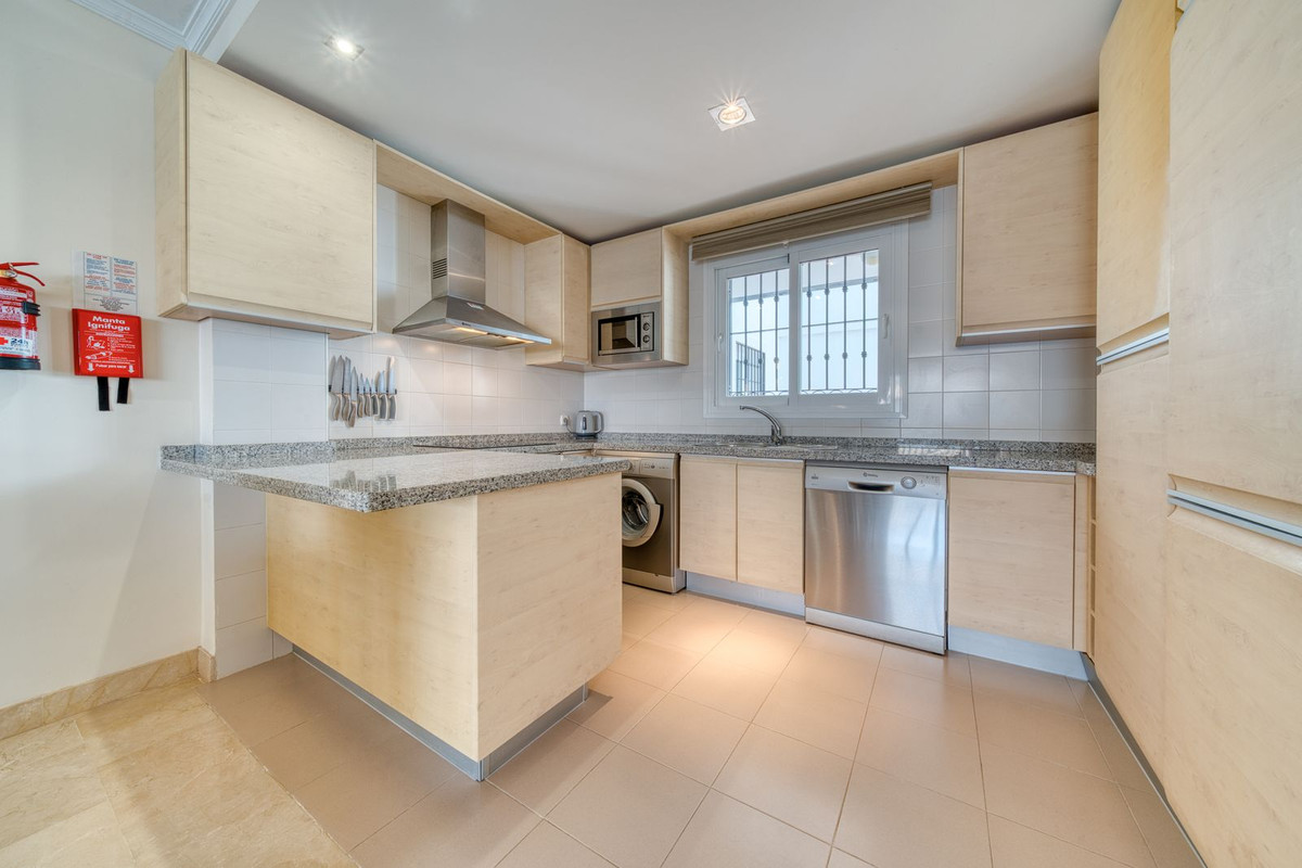 2 Bed Apartment for sale in Calahonda Costa Del Sol, Málaga, Spain