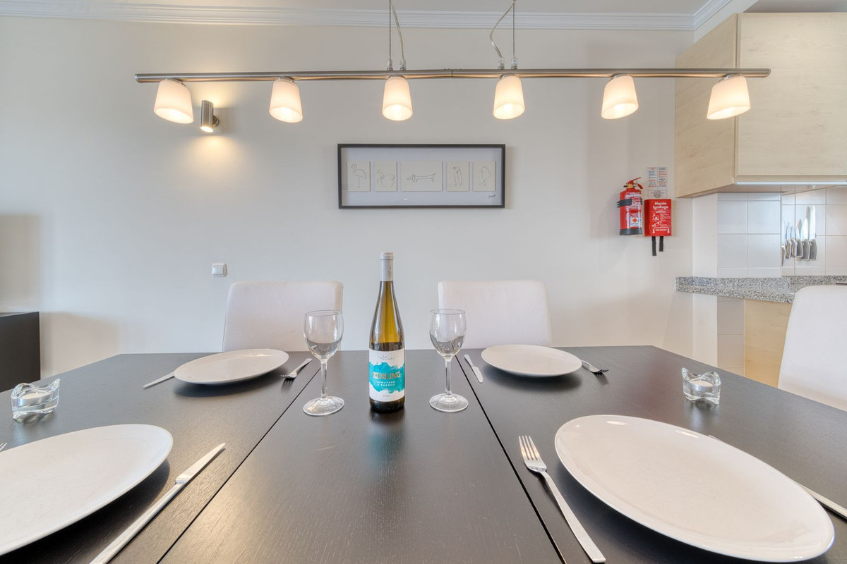 2 Bed Apartment for sale in Calahonda Costa Del Sol, Málaga, Spain