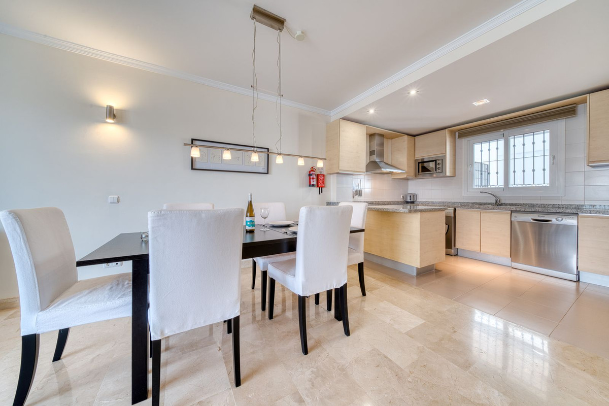 2 Bed Apartment for sale in Calahonda Costa Del Sol, Málaga, Spain