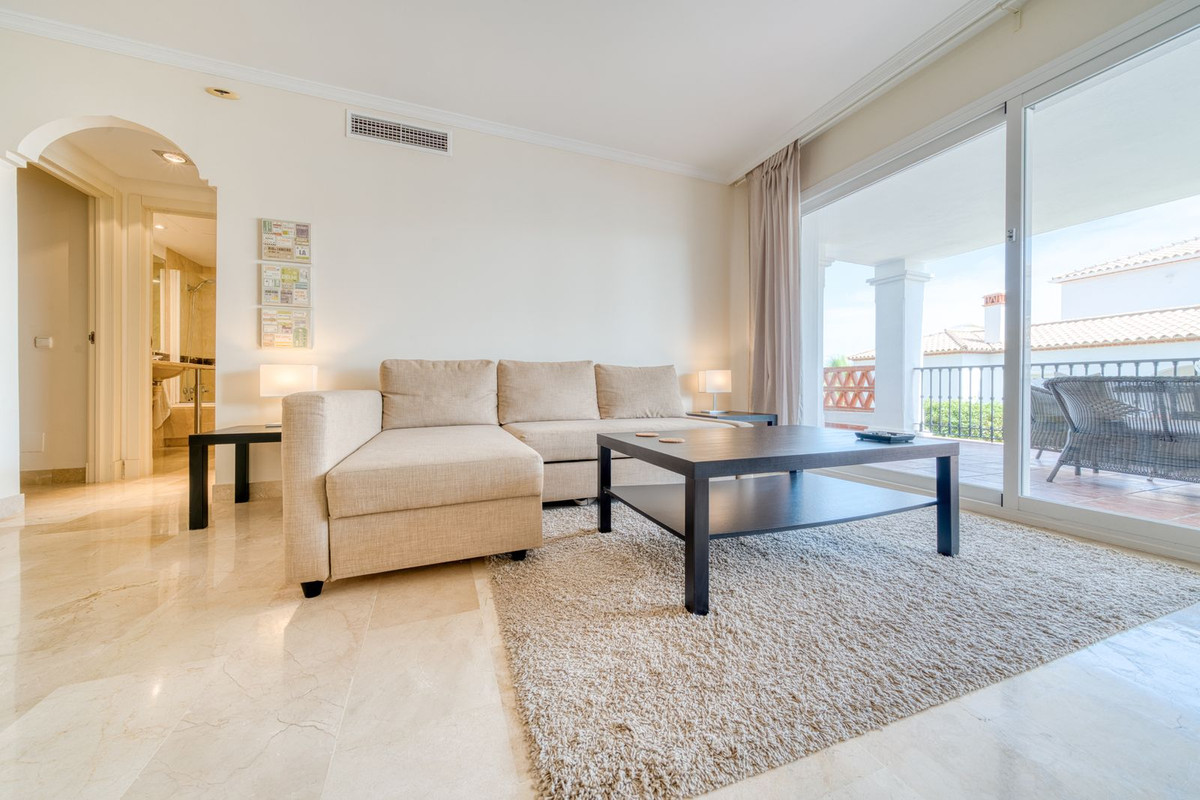2 Bed Apartment for sale in Calahonda Costa Del Sol, Málaga, Spain