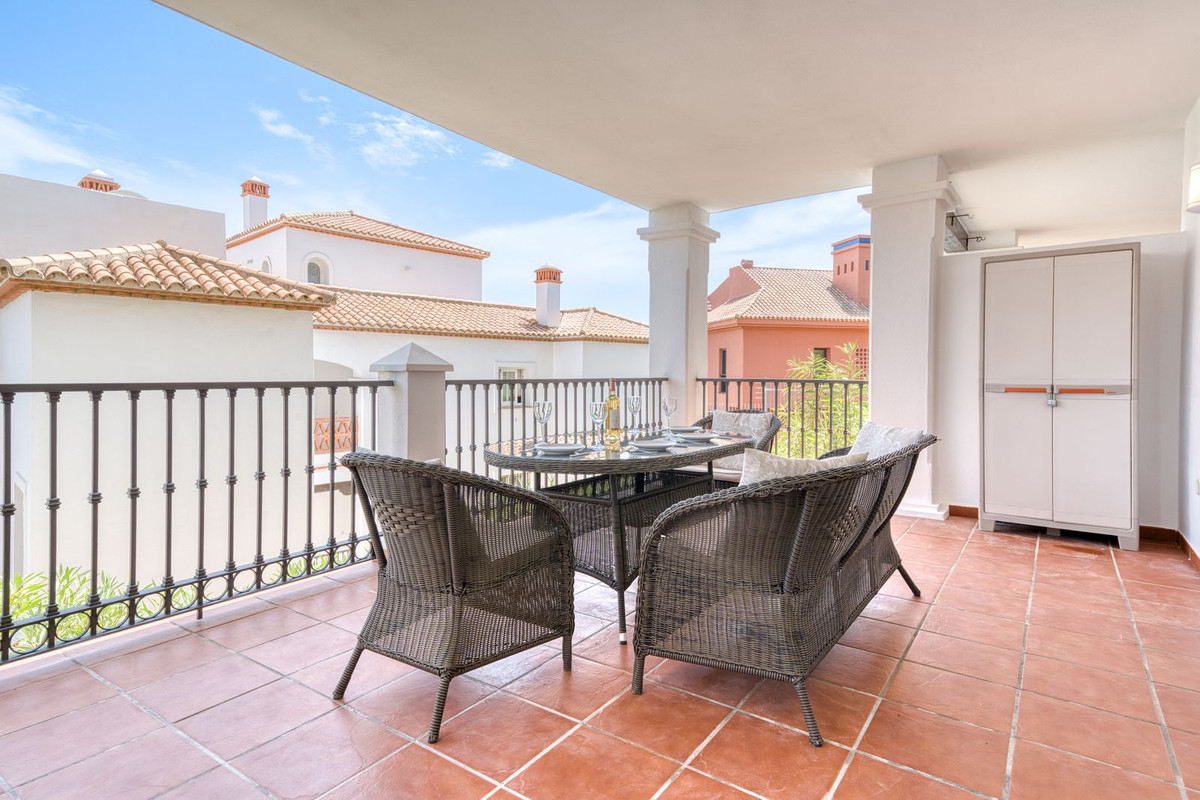 2 Bed Apartment for sale in Calahonda Costa Del Sol, Málaga, Spain