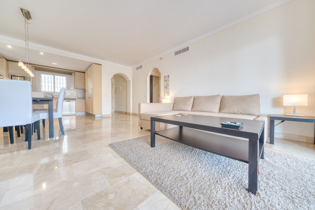 2 Bed Apartment for sale in Calahonda Costa Del Sol, Málaga, Spain