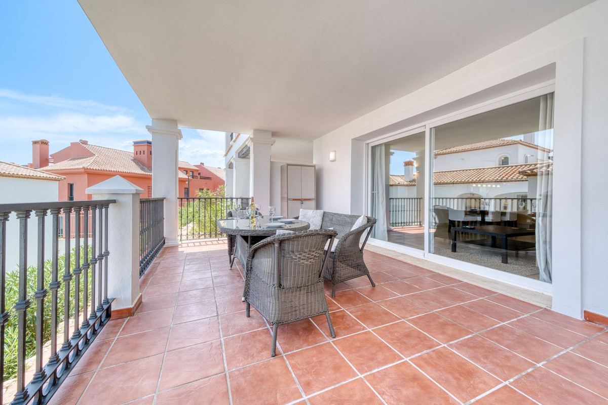 2 Bed Apartment for sale in Calahonda Costa Del Sol, Málaga, Spain