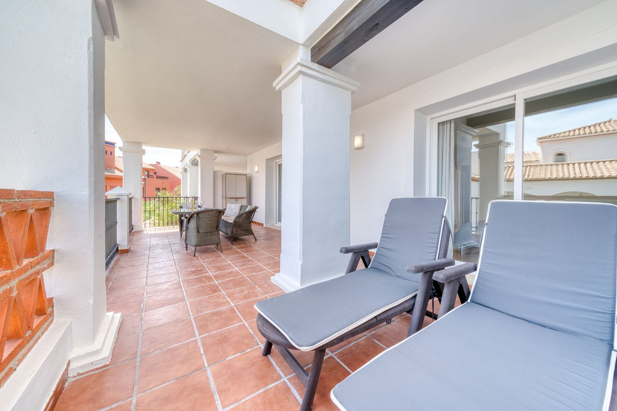 2 Bed Apartment for sale in Calahonda Costa Del Sol, Málaga, Spain