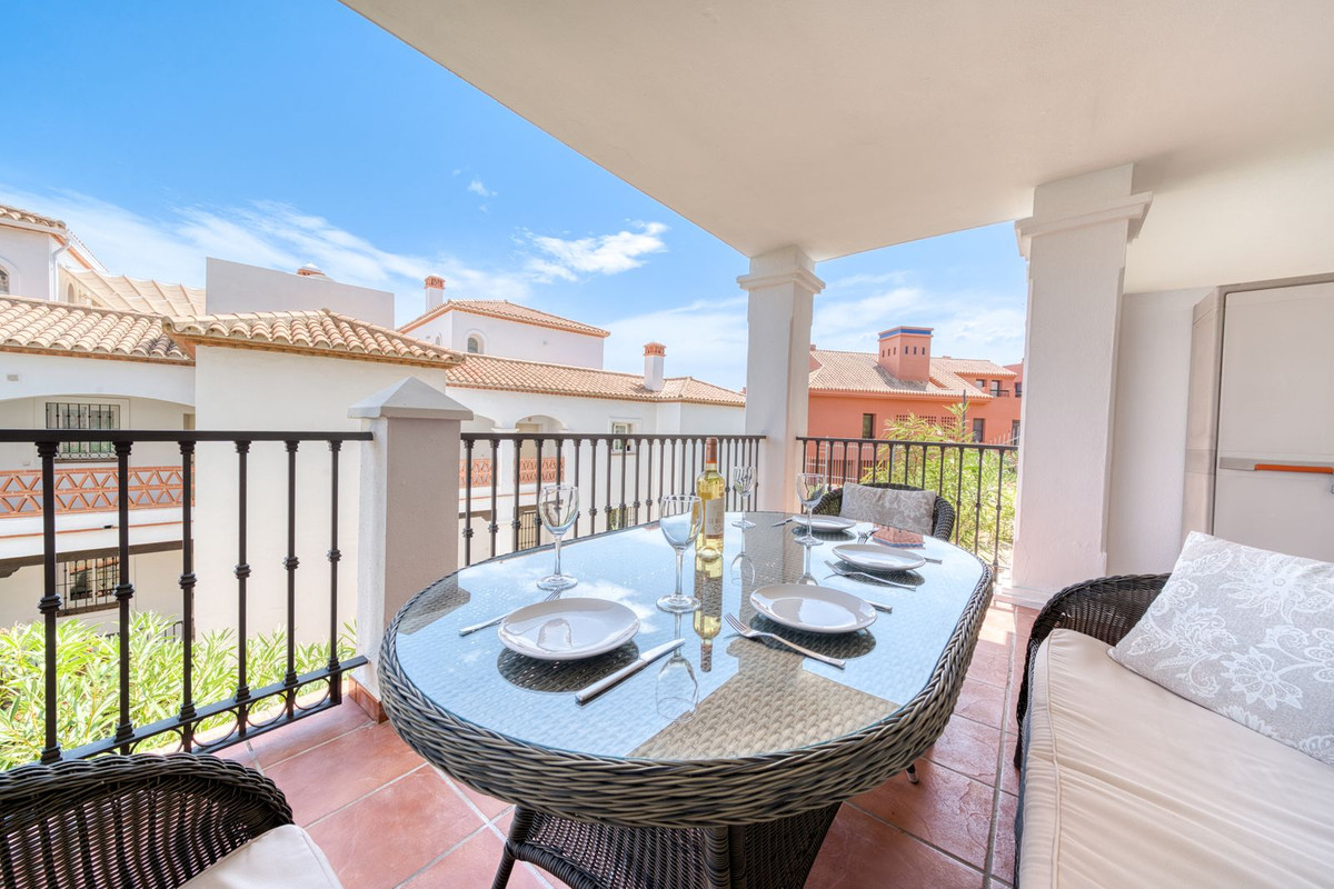 2 Bed Apartment for sale in Calahonda Costa Del Sol, Málaga, Spain