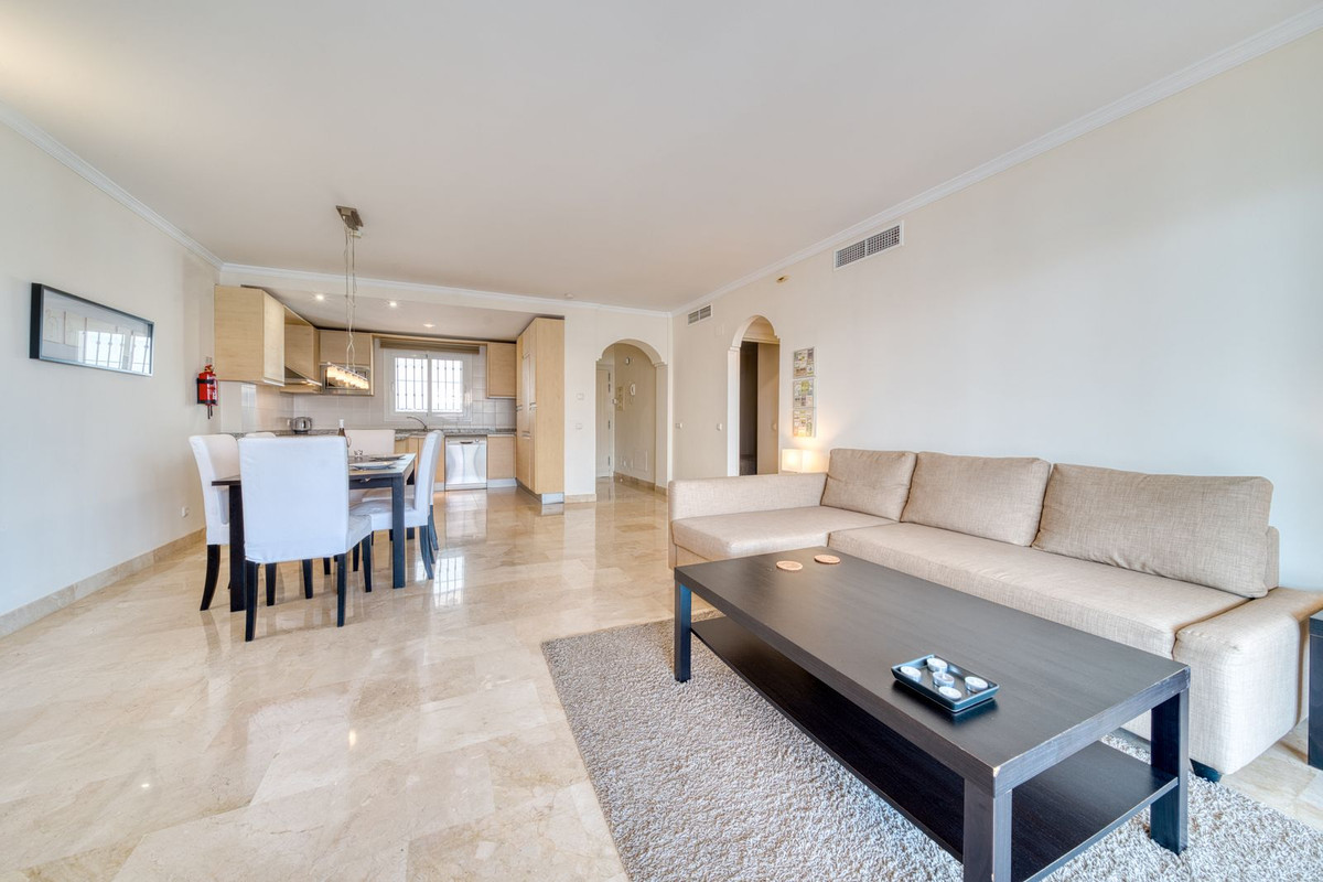 2 Bed Apartment for sale in Calahonda Costa Del Sol, Málaga, Spain