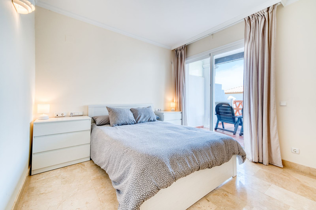 2 Bed Apartment for sale in Calahonda Costa Del Sol, Málaga, Spain