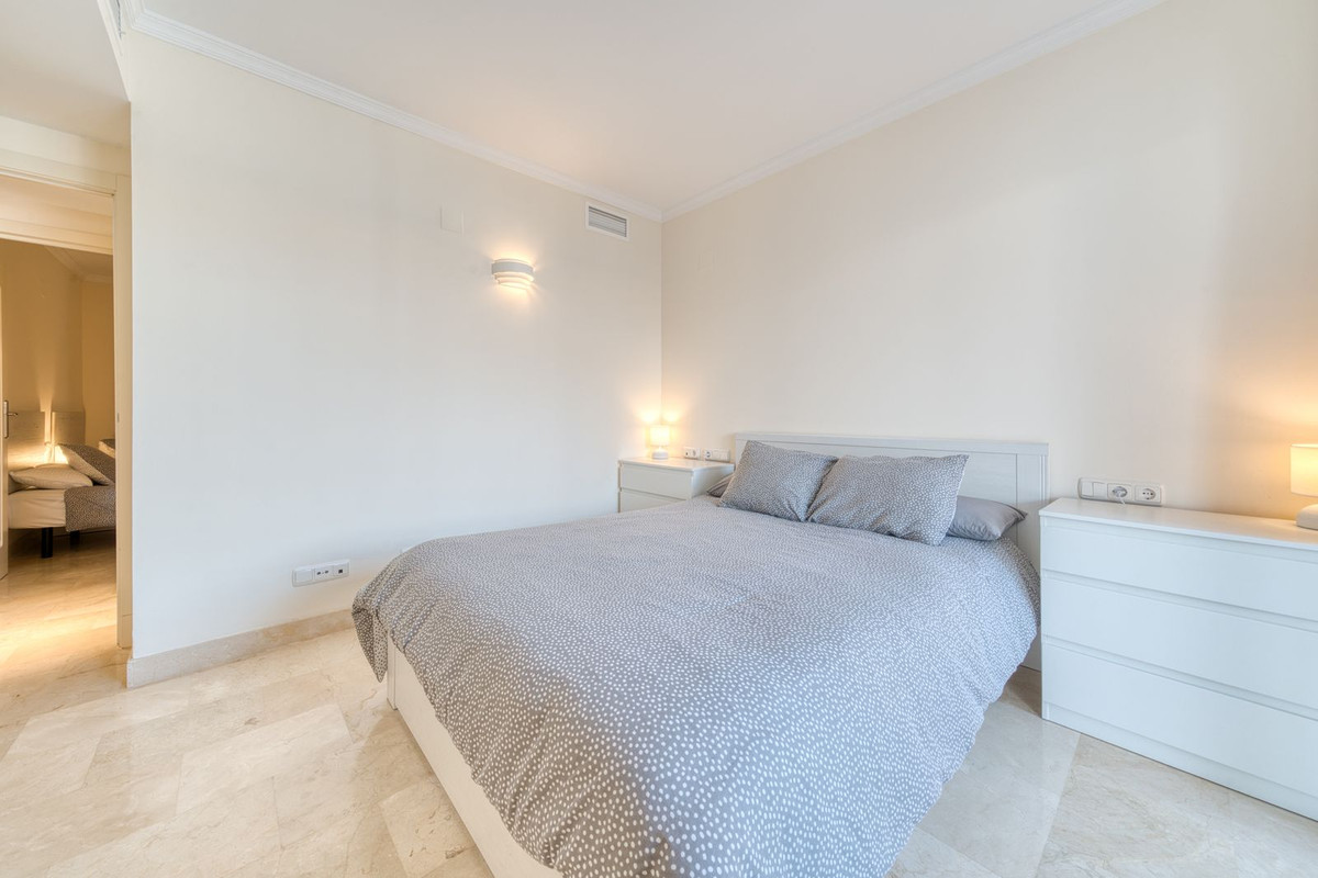 2 Bed Apartment for sale in Calahonda Costa Del Sol, Málaga, Spain