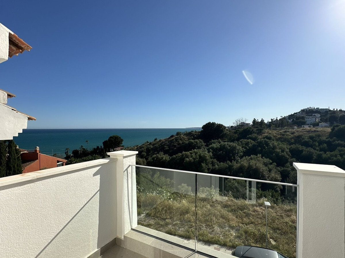 3 Bed Townhouse for sale in Torrequebrada Costa Del Sol, Málaga, Spain