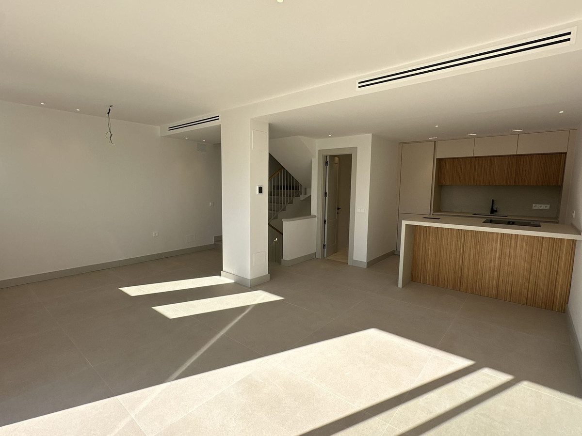 3 Bed Townhouse for sale in Torrequebrada Costa Del Sol, Málaga, Spain