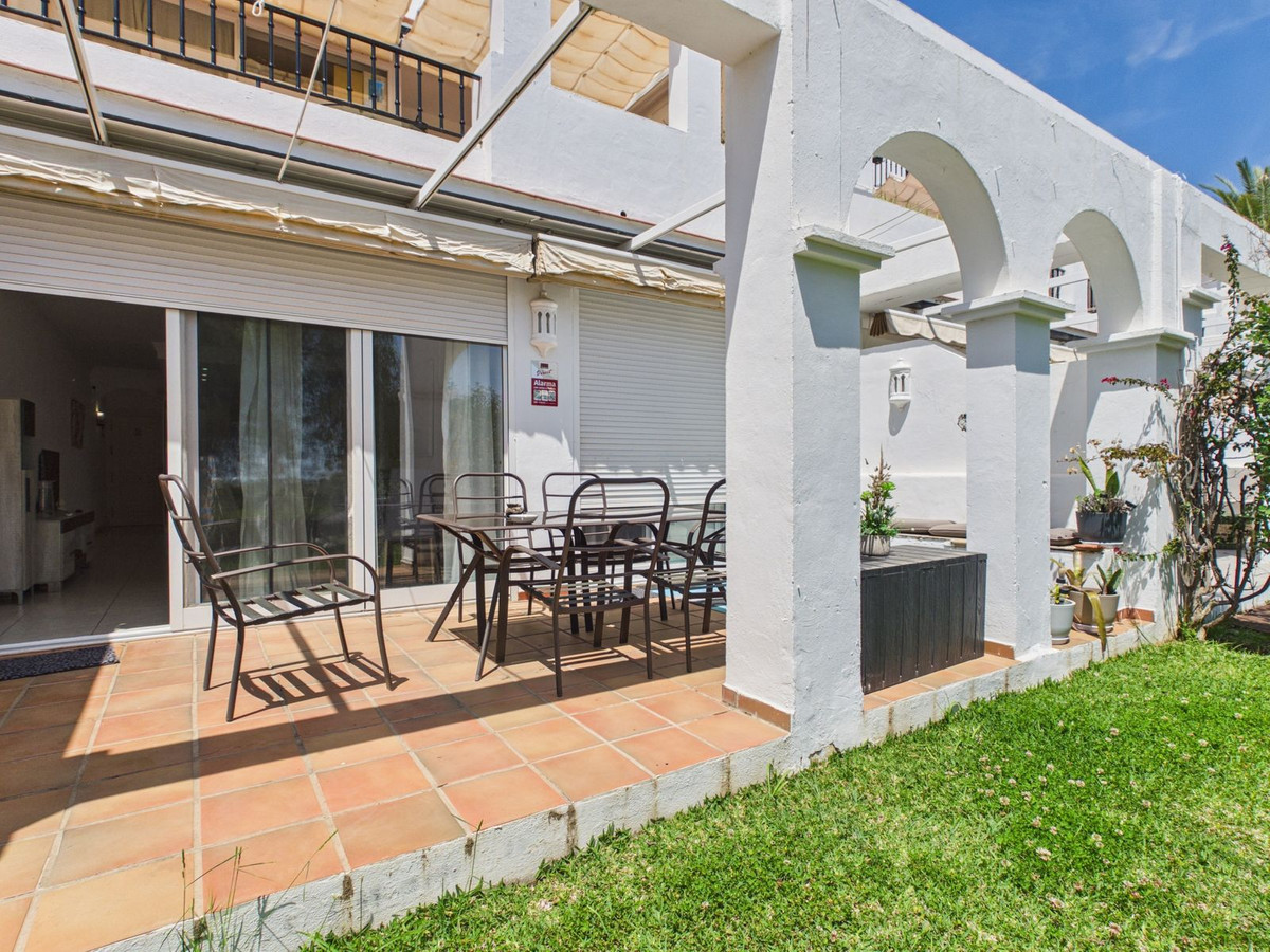 Se vende Apartamento Planta Baja de 2 dormitorios en Costa Del Sol, Málaga, España