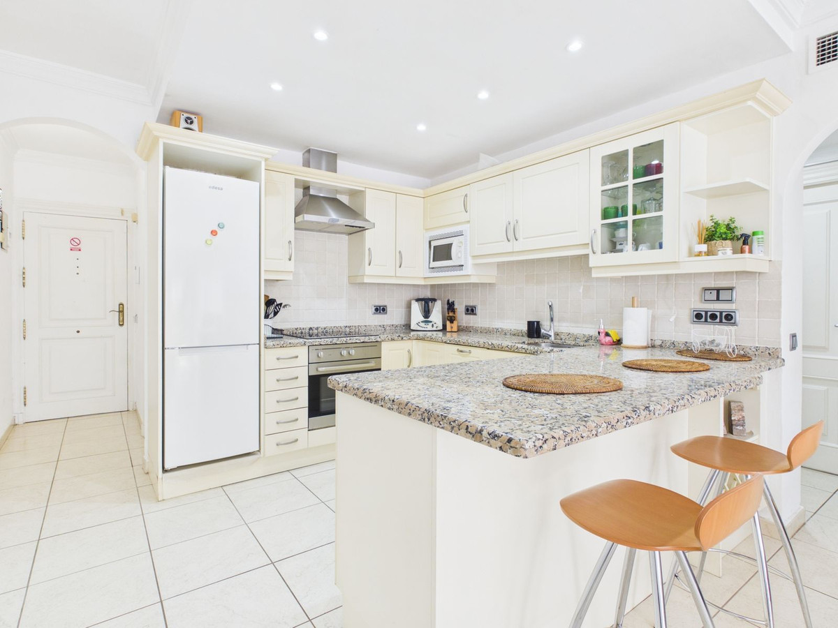 Se vende Apartamento Planta Baja de 2 dormitorios en Costa Del Sol, Málaga, España