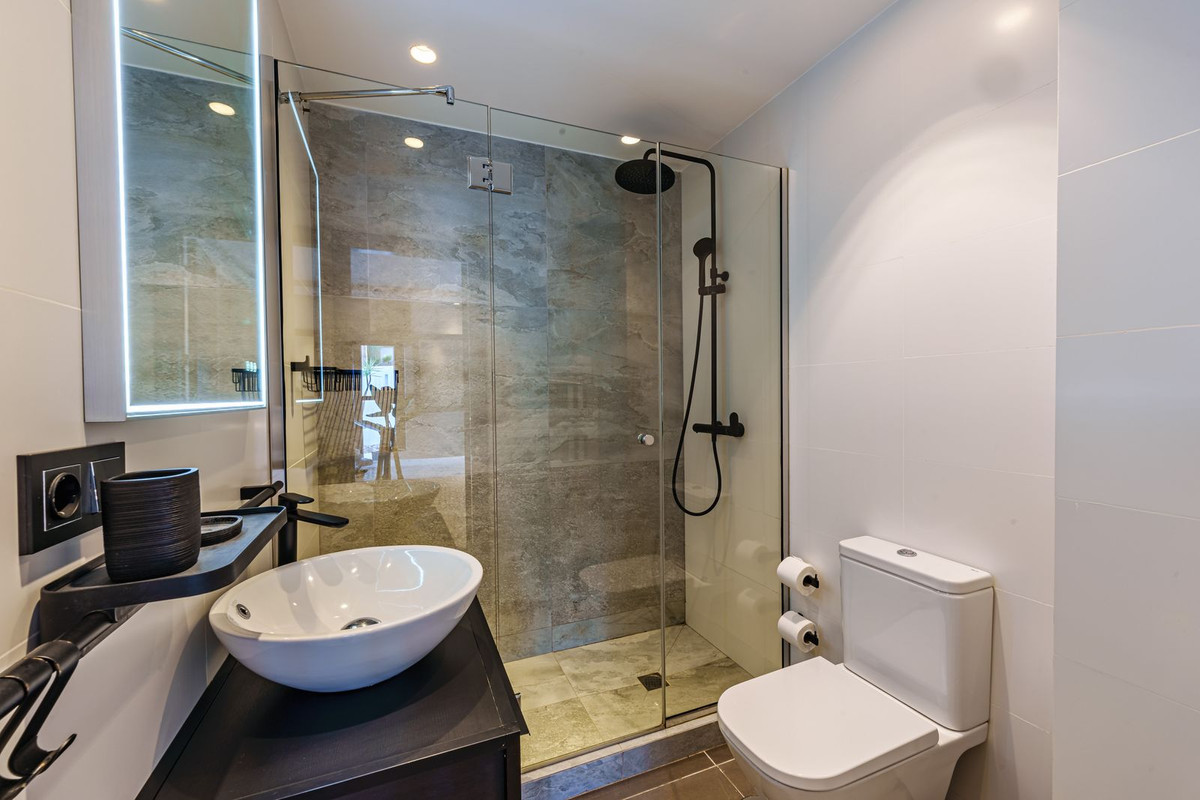 5 Bed Townhouse for sale in Marbella Costa Del Sol, Málaga, Spain