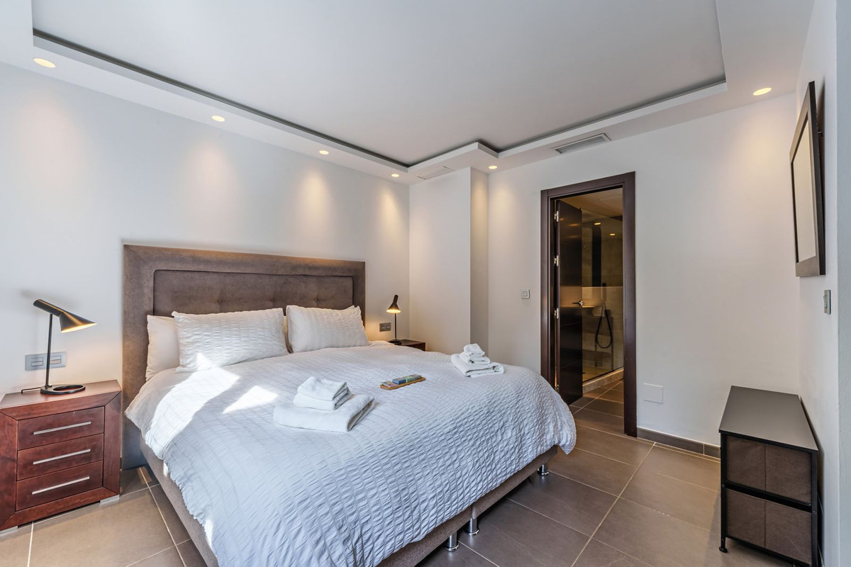 5 Bed Townhouse for sale in Marbella Costa Del Sol, Málaga, Spain