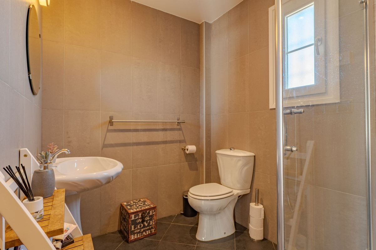 4 Bed Townhouse for sale in Alhaurín El Grande Costa Del Sol, Málaga, Spain