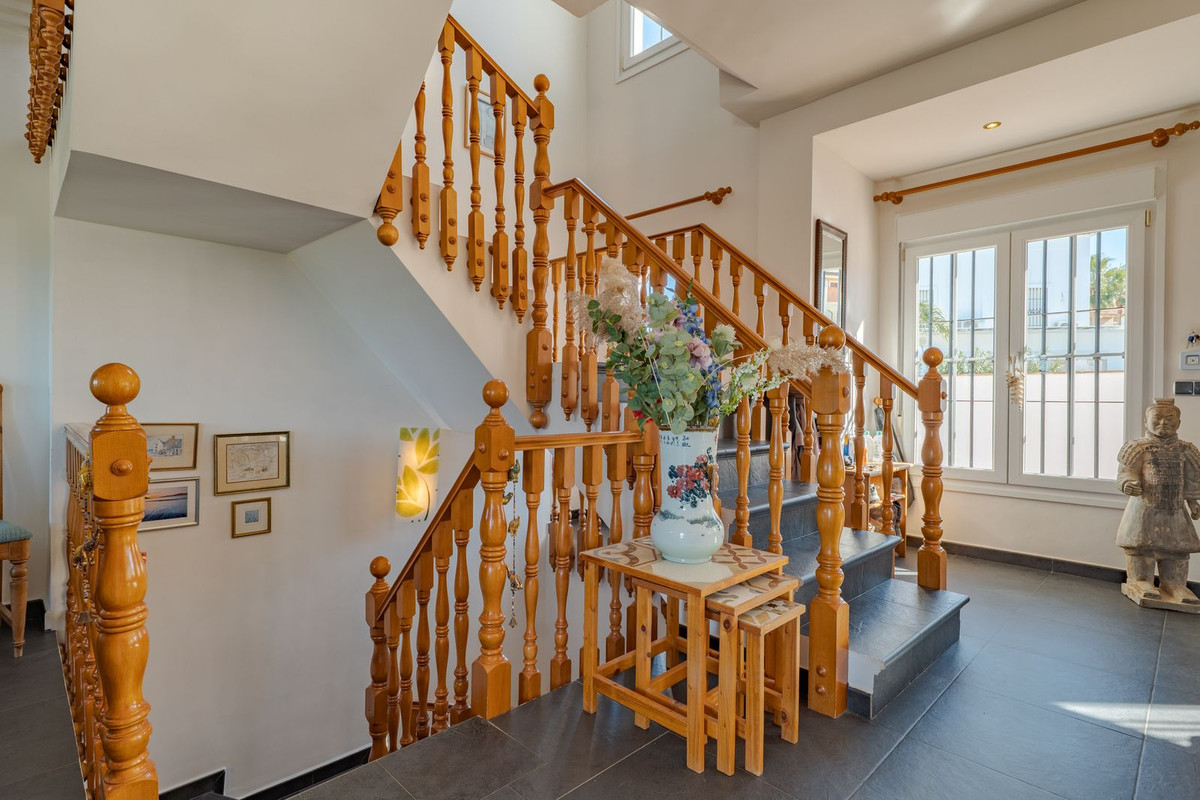 4 Bed Townhouse for sale in Alhaurín El Grande Costa Del Sol, Málaga, Spain