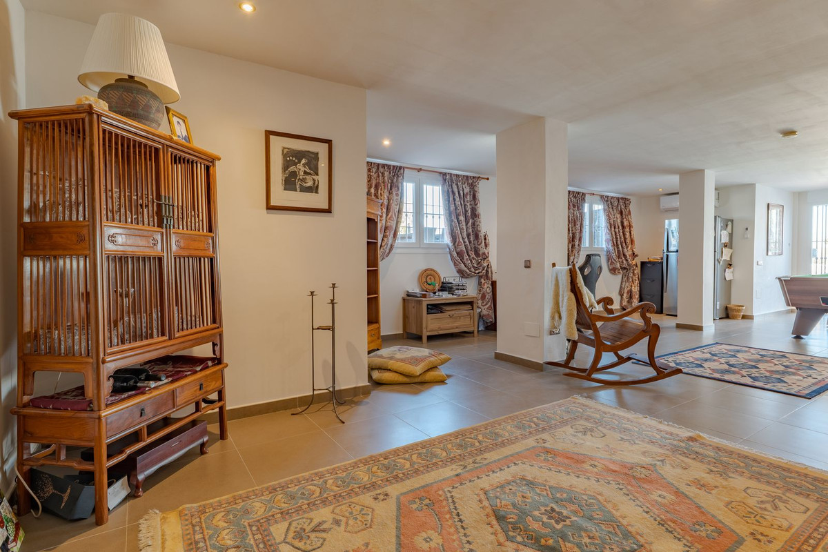 4 Bed Townhouse for sale in Alhaurín El Grande Costa Del Sol, Málaga, Spain