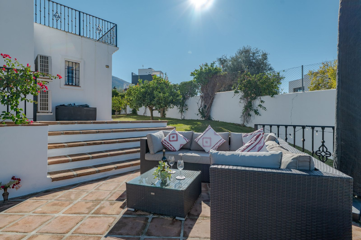 4 Bed Townhouse for sale in Alhaurín El Grande Costa Del Sol, Málaga, Spain