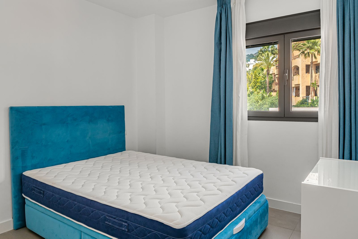 3 Bed Apartment for sale in Benalmadena Costa Costa Del Sol, Málaga, Spain