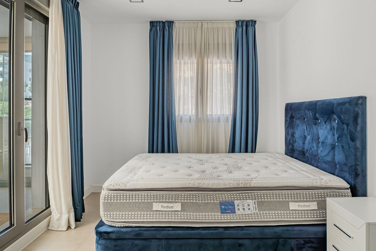 3 Bed Apartment for sale in Benalmadena Costa Costa Del Sol, Málaga, Spain